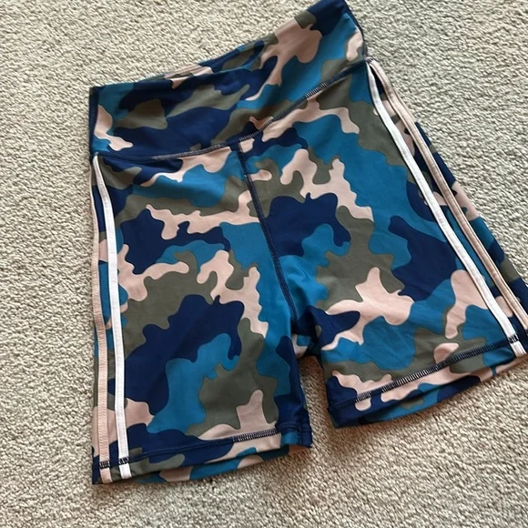 The upside bike shorts - Picture 7 of 8